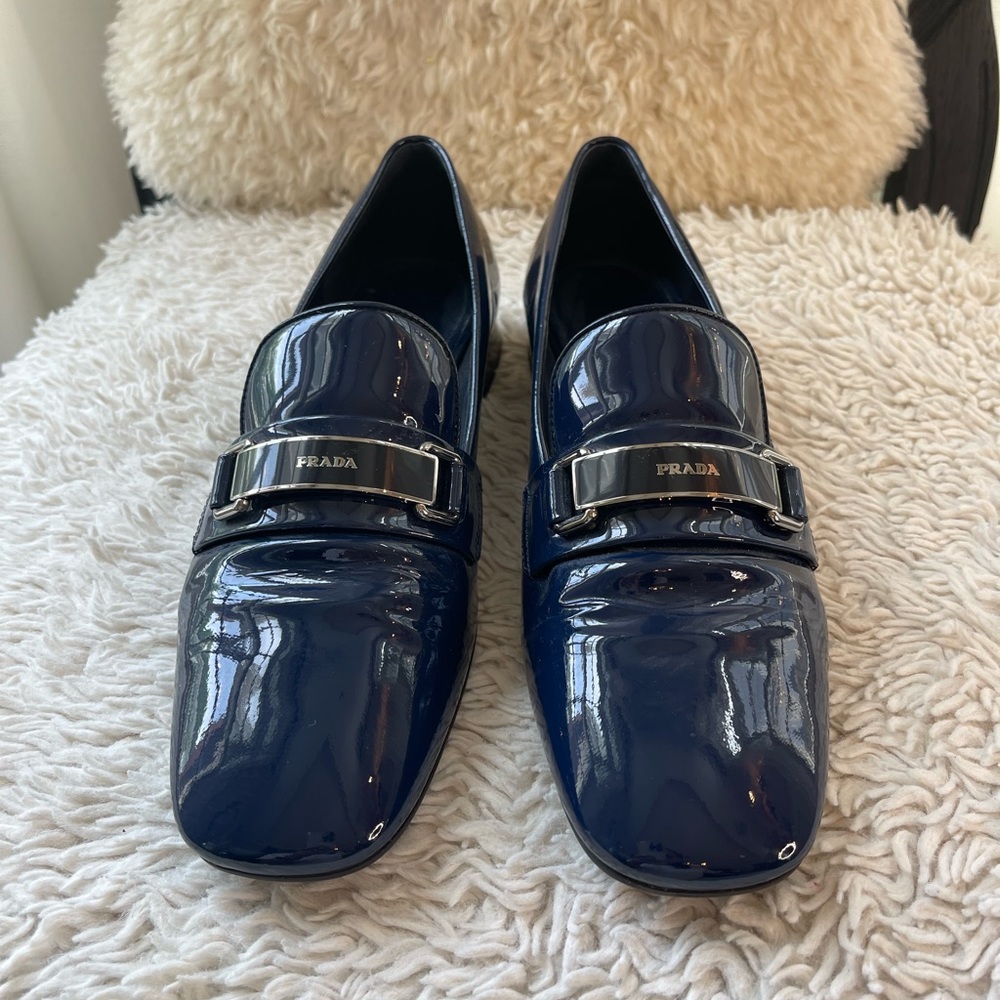 Prada Womens Logo Patent Leather loafers Blue size 38.5